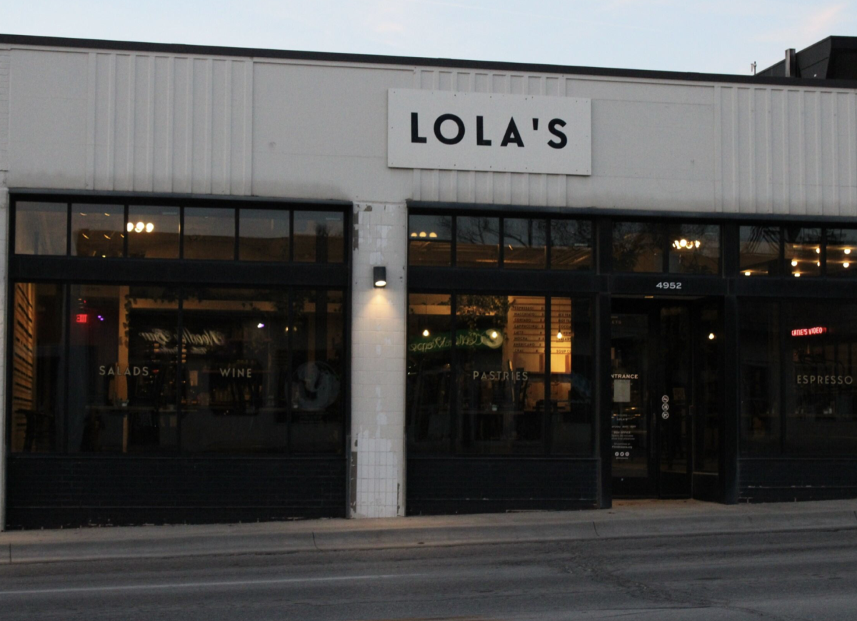 Lola's Café in Dundee offers unbeatable ambiance